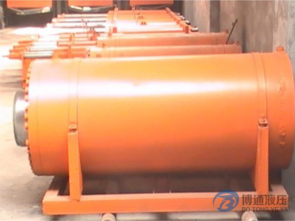 液壓頂管機